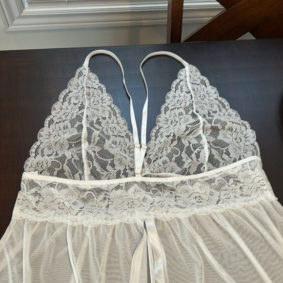 Avidlove White V-Neck Lace Mesh Teddy BabyDoll Open Back w/ Panty Lingerie NWT - Picture 8 of 13